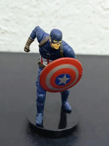 Figura Capitán América Marvel 8cm