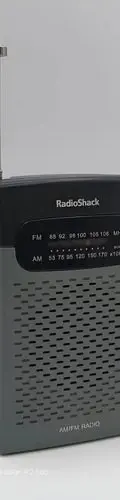 Radio De Colección Radioshack Portátil Am/fm Mod.1200586 Gris Con Negro — Audio vintage, años 90s