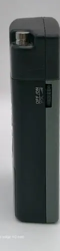Radio De Colección Radioshack Portátil Am/fm Mod.1200586 Gris Con Negro — Audio vintage, años 90s (foto 7)