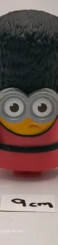 Figura Minion Mcdonald's Guardia Inglés 2015 Universal 9cm — Coleccionables vintage, años NOW (foto 3)