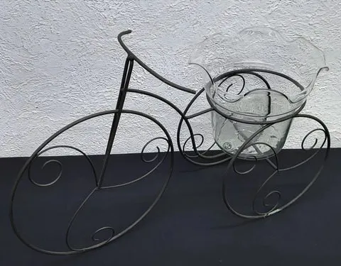Porta Maceta Triciclo Bicicleta Metalico Con Maceta Vidrio Gris Oscuro Triciclo Bicicleta Porta Maceta Metálico Con Maceta Vidrio