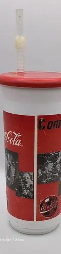 Vaso Deportivo Toma Coca Cola Coleccion Come Fútbol Sueña Rojo Con Blanco — Coleccionables vintage (foto 3)