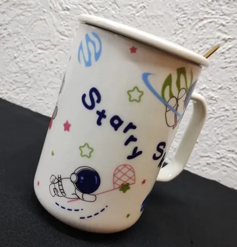 Taza Con Tapa Y Cuchara Figuras De Astronauta  Blanco Astronauta