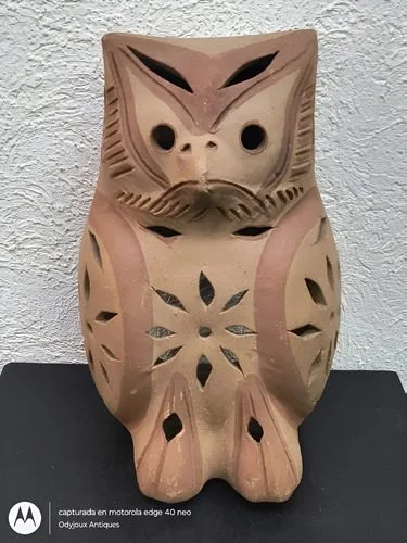 Figura Decorativa De Búho Hecha En Barro Lámpara Para Vela Marrón Claro — Decoración vintage