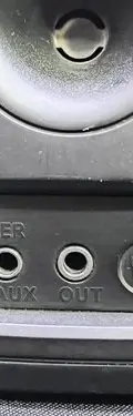 Bocina I-qboox Mod Iq1000 Radio Usb Sd Para Reparar O Piezas Negro Con Gris — Audio vintage, años NOW (foto 10)