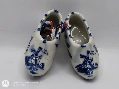 Figura Mini Zapatos Suecos Porcelana Vintage Holandasouvenir — Coleccionables vintage, años 70s