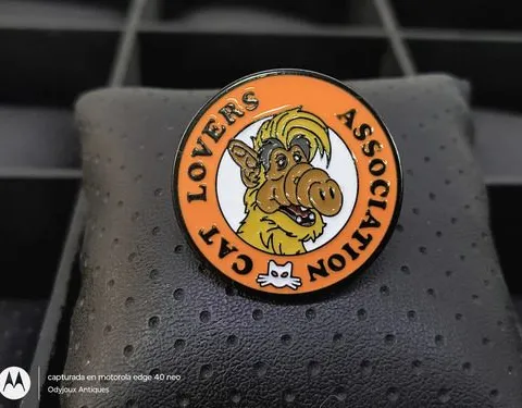Pin/broche Metalico Animado Alf Cat Lovers Asociation 3.4cm Naranja Alf Cat Lovers Asociation