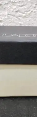 Caja De Reloj Isadora Usada Original Negro Con Beige — vintage México (foto 3)