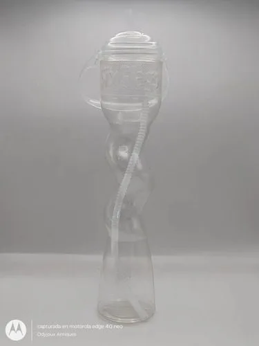 Vaso Six Flags Yarda De Plástico Whirley Drink Works 700ml Transparente