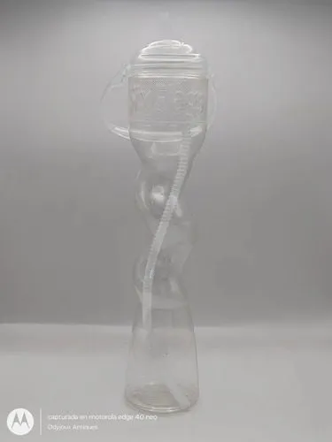 Vaso Six Flags Yarda De Plástico Whirley Drink Works 700ml Transparente