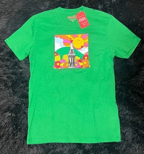 Playera Coca Cola Perfect Harmony Flores Verde Talla M  Verde Paisaje Flores M Liso/verde