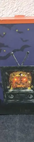 Decoración Halloween Retro Tv Calavera Con Luz Y Sonido  Gris — Decoración vintage, años NOW (foto 7)