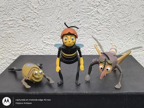 Lote Figuras Juguetes Bee Movie Mcdonald's 2007 12cm 3-pack — Coleccionables vintage, años NOW