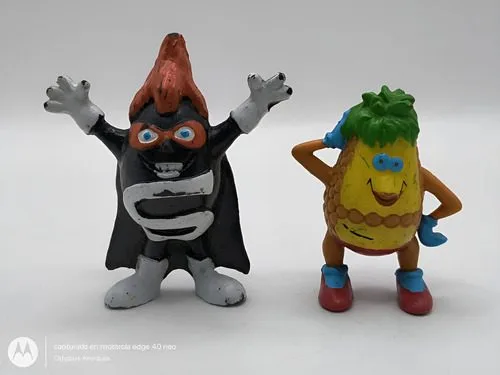 Par Figuras Frutas Boing Vintage 90's Piña Y Fruta Incógnita — Decoración vintage, años 90s