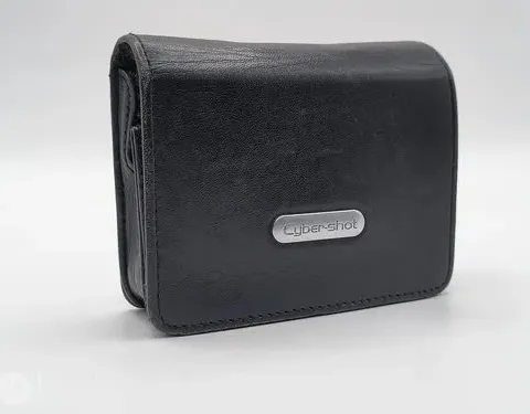 Estuche De Piel Para Cámara Sony Cyber-shot Mod. Lcs-tha Negro