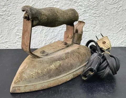 Antigua Plancha De Hierro Eléctrica De Colección Vintage