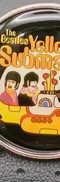 Pin Broche Metalico The Beatles Yellow Submarine Retro 3cm Negro Con Amarillo The Beatles Yellow Submarine