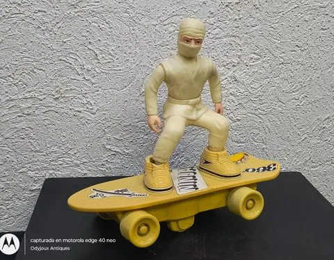 Figura Ninja Con Patineta Hip Yick International 1988 Retro