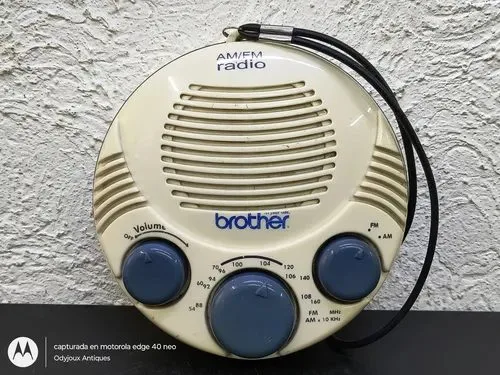 Radio Portátil Antiguo Brother Am/fm Vintage Con Detalle — Audio vintage, años 70s