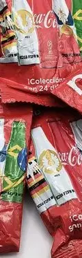 Lote 35pz Botellitas Mini Mundialistas Coca Cola Rusia 2018 Mini Mundialistas Coca Cola Rusia 2018 Dañadas Aplastadas — Coleccionables vintage, años NOW (foto 6)