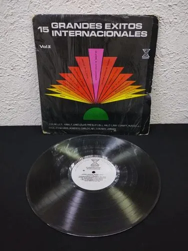 Lp 15 Grandes Éxitos Internacionales Vol. 2 Cover Elvis Abba Estándar — Gaming vintage, años 70s