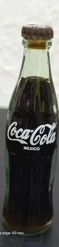 Mini Botella Vintage Coca Cola México 8cm Retro 90's — Coleccionables vintage, años 90s (foto 2)