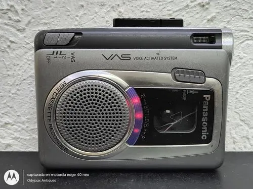 Grabadora Portátil De Cassette Panasonic Rq-l30 Con Detalle — Audio vintage, años 80s