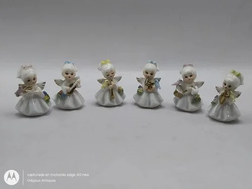 Set 6 Mini Angeles De Porcelana Músicos Taiwan Vintage 70's Beige — Decoración vintage, años 70s