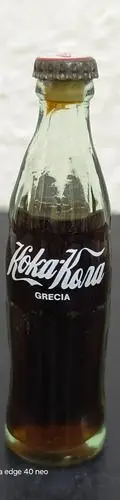 Mini Botella Vintage Coca Cola Grecia 8cm Retro 90's — Coleccionables vintage, años 90s (foto 2)
