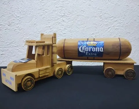 Juguete Camión De Madera Corona Hecho A Mano Vintage Usado Crema