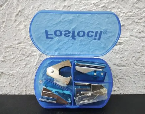 Set Engrapadoras Mini Promocional En Caja Usado Azul