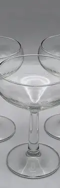 Set 5 Copas Tipo Coupé Cristal Antiguas Sidra/champagne 70's Transparente — Decoración vintage, años 70s
