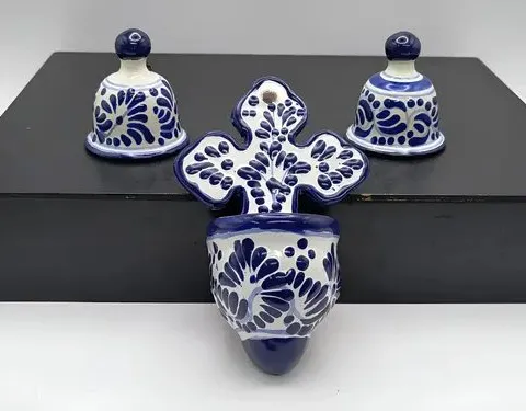Set Par De Campanas Y Pileta Cn Cruz De Talavera Poblana 3pz