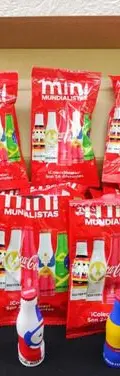 Mini Botellitas Mundialistas Coca Cola 2018 Caja Con 28pzas — Coleccionables vintage, años NOW (foto 3)