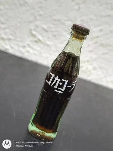 Mini Botella Vintage Coca Cola Japón 8cm Retro 90's — Coleccionables vintage, años 90s