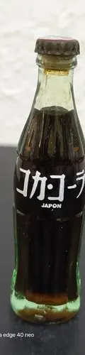 Mini Botella Vintage Coca Cola Japón 8cm Retro 90's — Coleccionables vintage, años 90s (foto 2)