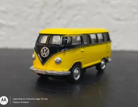 Combi Volkswagen Classical Bus 1962 Amarillo 1/64 Kingsmart Amarillo