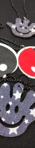 13 Collares Largos Mano Calavera Tenis Ancla Lote Economicos Negro — Coleccionables vintage, años NOW (foto 4)