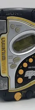 Sony Walkman Sports Wm-fs420 Solo Funciona Radio Reparar/pz Amarillo Con Negro — Audio vintage, años 80s