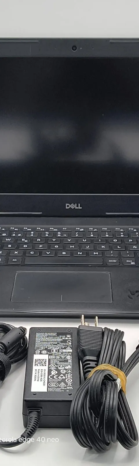 Laptop Dell Latitude 3490 procesador Intel Core i3-7130U(8va Gen) 8GB RAM disco SSD 128gb Win 10pro