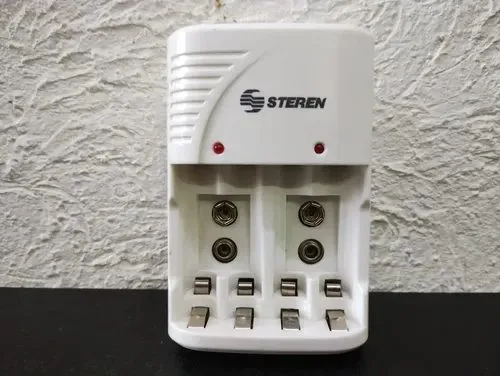 Cargador De Pilas Steren Aa Aaa Y 9v Mod. Crg-020 Usado — Tech vintage, años NOW