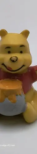 Figura Winnie The Pooh Con Tarro De Miel Disney Retro 4cm — Coleccionables vintage