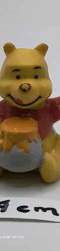 Figura Winnie The Pooh Con Tarro De Miel Disney Retro 4cm — Coleccionables vintage (foto 2)