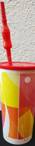 Vaso Coca Cola 750 Ml Con Tapa Y Popote Coleccionistas 2014 Blanco Y Rojo — Coleccionables vintage, años NOW (foto 4)