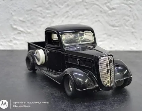 Camioneta Ford Pick Up 1937 Escala 1/34 Vintage Mod.ss5607 Negro