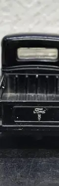 Camioneta Ford Pick Up 1937 Escala 1/34 Vintage Mod.ss5607 Negro — Decoración vintage, años NOW (foto 5)