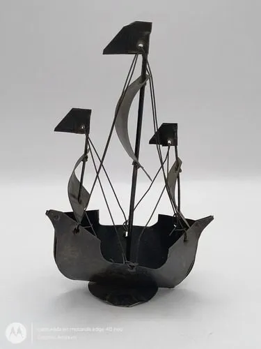 Viejo Barco Corsario Pirata Carabela Hojalata Antigüedad Negro