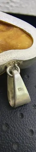 Dije De Corazón Tallado En Ámbar Montado En Plata Ley .925 Amarillo — Coleccionables vintage (foto 9)