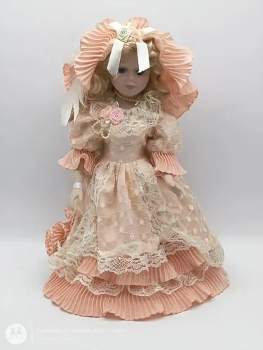 Muñeca De Porcelana Rubia Vestido Encaje Rosa Bolso Vintage — Coleccionables vintage, años 80s