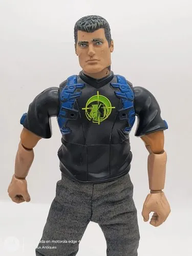 Figura Action Man Hasbro Vintage Camisa Negra Short 2004